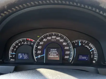 Toyota Camry 2012 года за 7 750 000 тг. в Актобе – фото 16