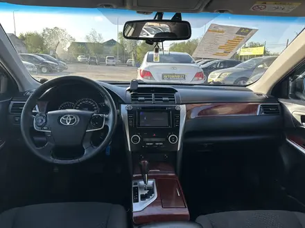 Toyota Camry 2012 года за 7 750 000 тг. в Актобе – фото 10