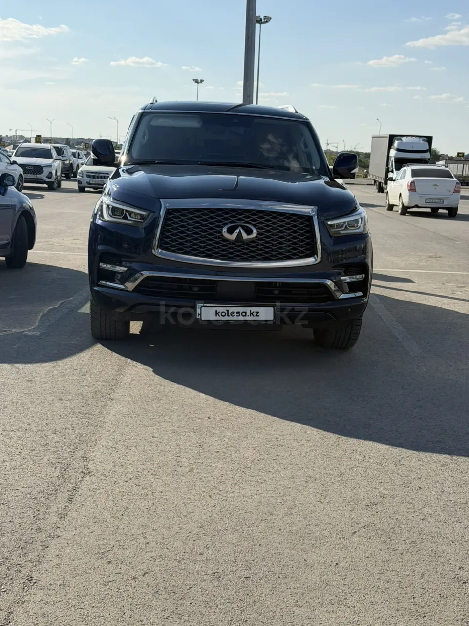 Infiniti QX80, 2022