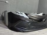 Передние Бампера на Toyota Camry70 Бу оригинал с решеткой за 140 000 тг. в Астана – фото 3