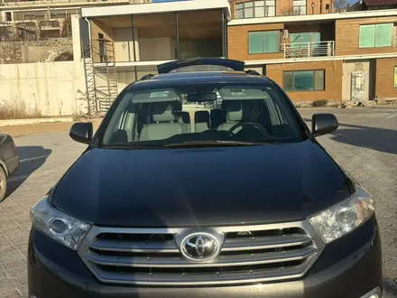 Toyota Highlander 2013 года за 9 500 000 тг. в Актау – фото 4