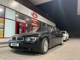 BMW 745 2001 года за 2 400 000 тг. в Караганда