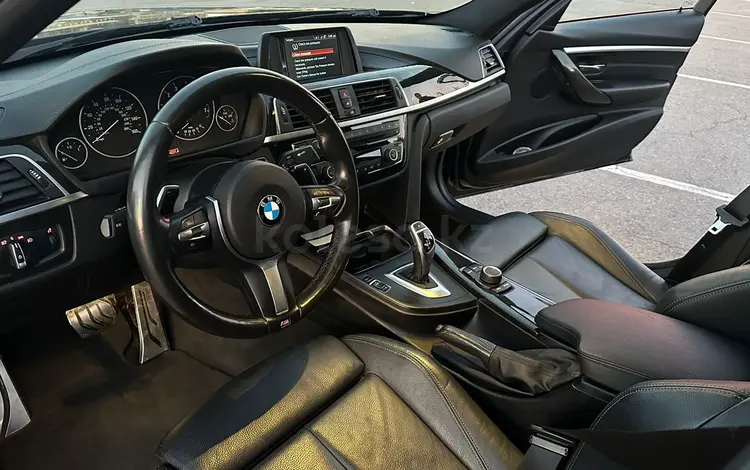 BMW 330 2018 года за 12 300 000 тг. в Алматы