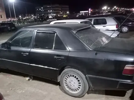 Mercedes-Benz E 230 1991 года за 700 000 тг. в Жезказган