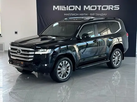 Toyota Land Cruiser 2023 года за 48 500 000 тг. в Шымкент