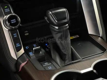 Toyota Land Cruiser 2023 года за 48 500 000 тг. в Шымкент – фото 9