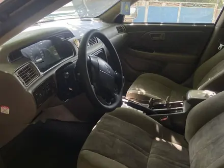Toyota Camry 1998 года за 3 500 000 тг. в Тараз – фото 9