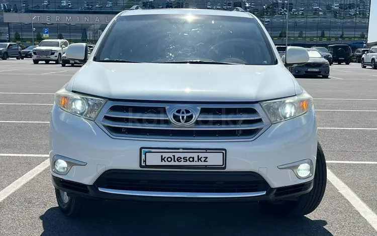 Toyota Highlander 2013 года за 13 250 000 тг. в Шымкент