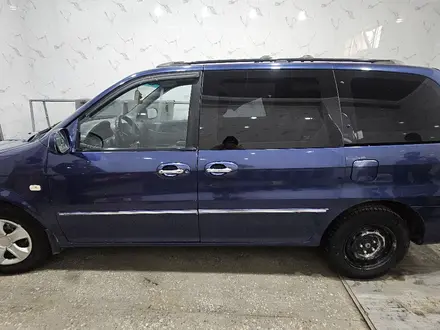 Kia Carnival 2002 года за 2 100 000 тг. в Шымкент – фото 7