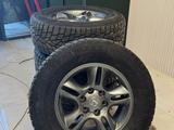 Шины с дисками оригинал за 390 000 тг. в Астана
