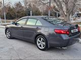 Toyota Camry 2007 года за 6 000 000 тг. в Туркестан – фото 2