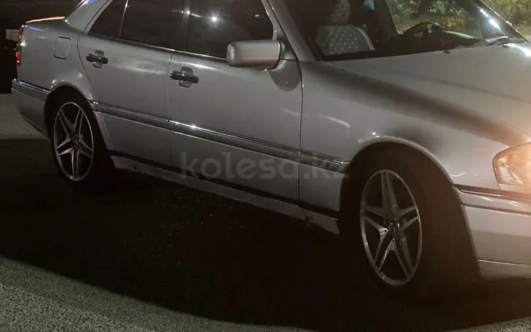 Mercedes-Benz C 180 1994 года за 2 500 000 тг. в Астана