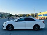 Toyota Camry 2013 года за 7 500 000 тг. в Атырау – фото 3