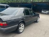 Mercedes-Benz E 220 1994 годаfor2 400 000 тг. в Алматы – фото 4