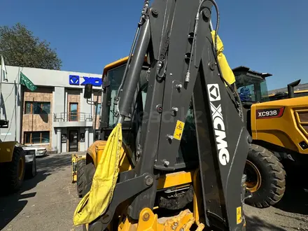 XCMG  Экскаватор погрузчик 3в1 с телескопом и без 2026 года за 28 000 000 тг. в Алматы – фото 3