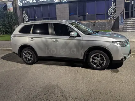 Mitsubishi Outlander 2014 года за 10 000 000 тг. в Усть-Каменогорск – фото 5