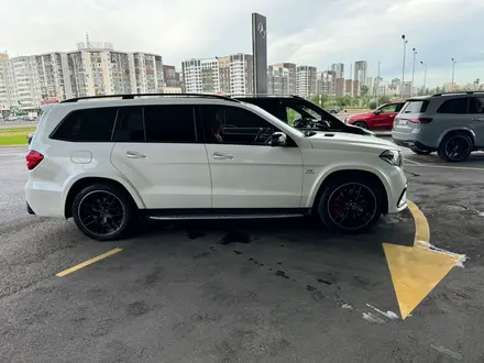 Mercedes-Benz GLS 63 AMG 2016 года за 39 100 000 тг. в Астана – фото 5