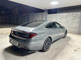 Hyundai Sonata 2021 года за 14 500 000 тг. в Алматы – фото 4