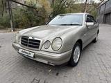 Mercedes-Benz E 240 1998 года за 5 000 000 тг. в Алматы