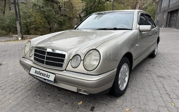 Mercedes-Benz E 240 1998 года за 5 000 000 тг. в Алматы