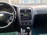 Toyota Avensis 2001 годаүшін3 200 000 тг. в Усть-Каменогорск – фото 4
