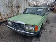 Mercedes-Benz E-Class, 1982