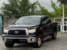 Toyota Tundra, 2010