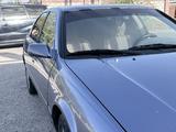 Toyota Camry 2000 года за 3 100 000 тг. в Конаев (Капшагай) – фото 2