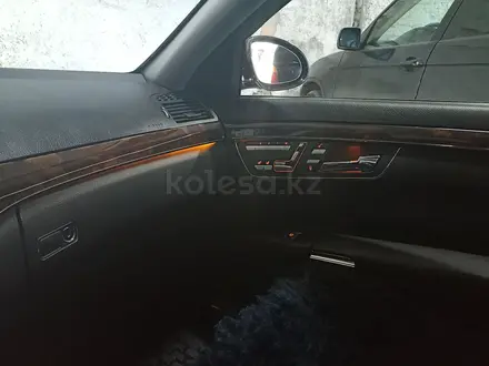 Mercedes-Benz S 350 2007 года за 10 000 000 тг. в Караганда – фото 13