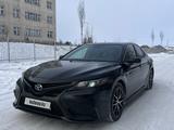 Toyota Camry 2022 года за 14 000 000 тг. в Алматы – фото 2