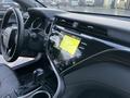Toyota Camry 2020 года за 15 800 000 тг. в Актау – фото 12