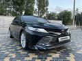 Toyota Camry 2020 года за 15 800 000 тг. в Актау – фото 4