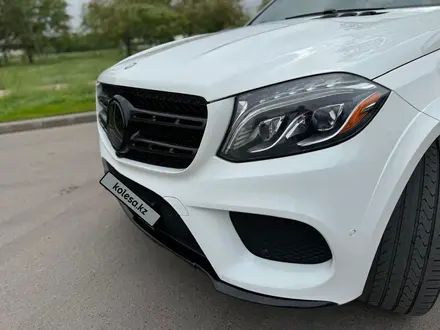 Mercedes-Benz GLS 500 2017 года за 26 000 000 тг. в Астана – фото 14