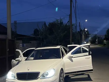 Mercedes-Benz S 320 1999 года за 2 600 000 тг. в Талдыкорган – фото 3