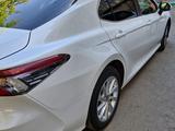 Toyota Camry 2023 года за 16 500 000 тг. в Семей