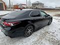 Toyota Camry 2023 года за 13 300 000 тг. в Актобе – фото 6