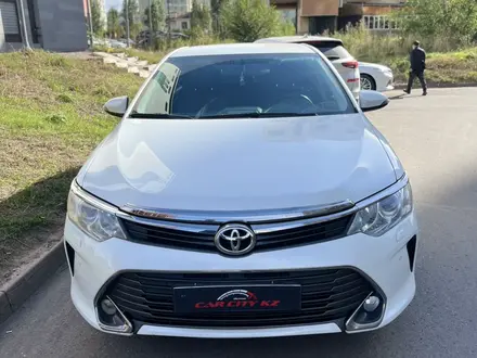 Toyota Camry 2014 года за 10 450 000 тг. в Астана – фото 2