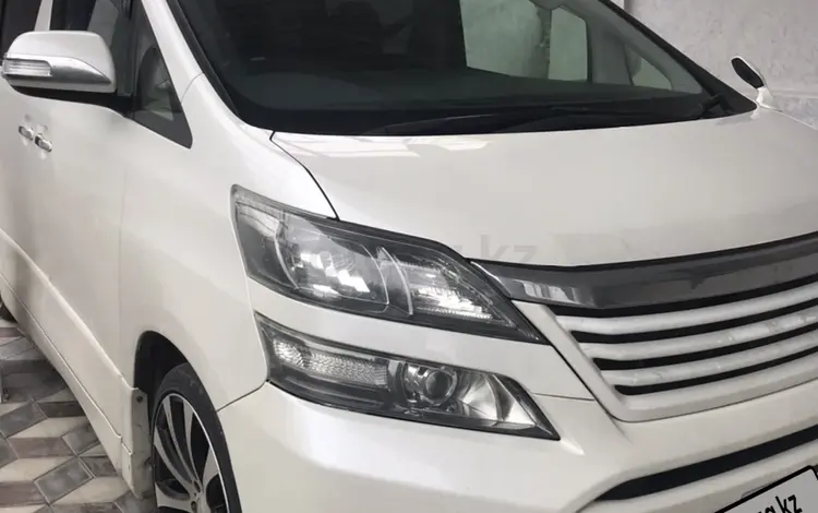 Toyota Vellfire 2011 года за 8 200 000 тг. в Астана