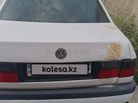 Volkswagen Vento 1995 года за 900 000 тг. в Шымкент – фото 2