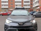 Toyota RAV4 2018 года за 12 500 000 тг. в Алматы – фото 2