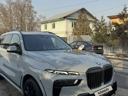 BMW X7 2022 года за 49 800 000 тг. в Алматы – фото 4