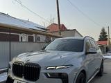 BMW X7 2022 года за 49 800 000 тг. в Алматы – фото 2