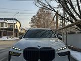 BMW X7 2022 года за 49 800 000 тг. в Алматы