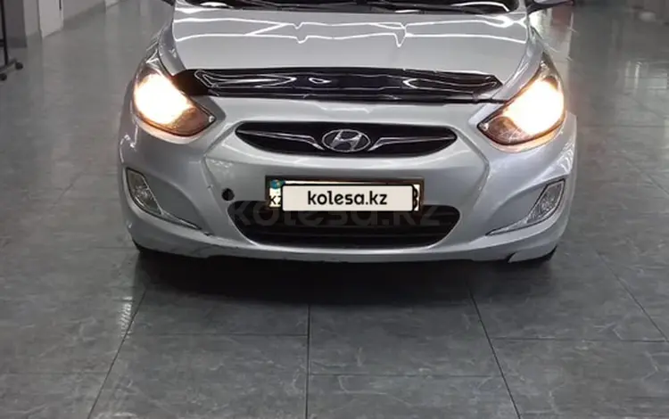 Hyundai Solaris 2013 года за 2 700 000 тг. в Семей