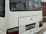 Toyota  Coaster 2006 годаfor6 800 000 тг. в Алматы – фото 4