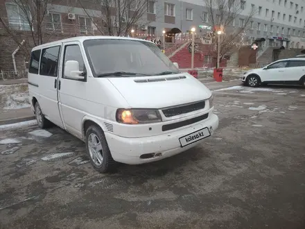 Volkswagen Caravelle 1997 года за 3 500 000 тг. в Астана – фото 7