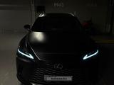 Lexus RX 500h 2023 года за 29 500 000 тг. в Алматы