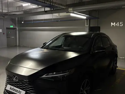 Lexus RX 350 2023 года за 28 600 000 тг. в Алматы – фото 2