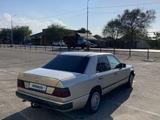 Mercedes-Benz E 200 1988 года за 800 000 тг. в Алматы – фото 5