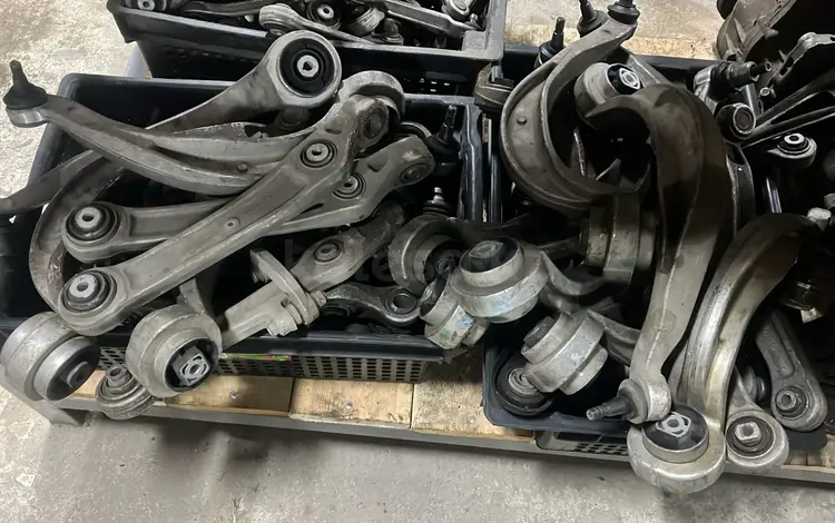 Комплект передних рычагов Ауди Skoda Volkswagen за 10 000 тг. в Алматы